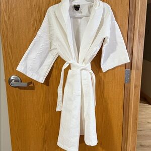 Vintage White Textured Bathrobe